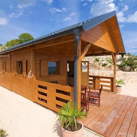 Marina House * Drage